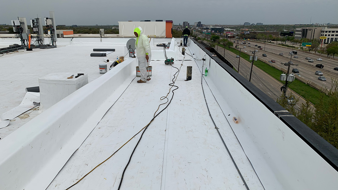 Commercial building roofing services